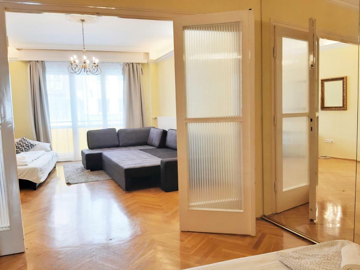 Gold Rose Apartment With 3 Rooms — Fotók 2