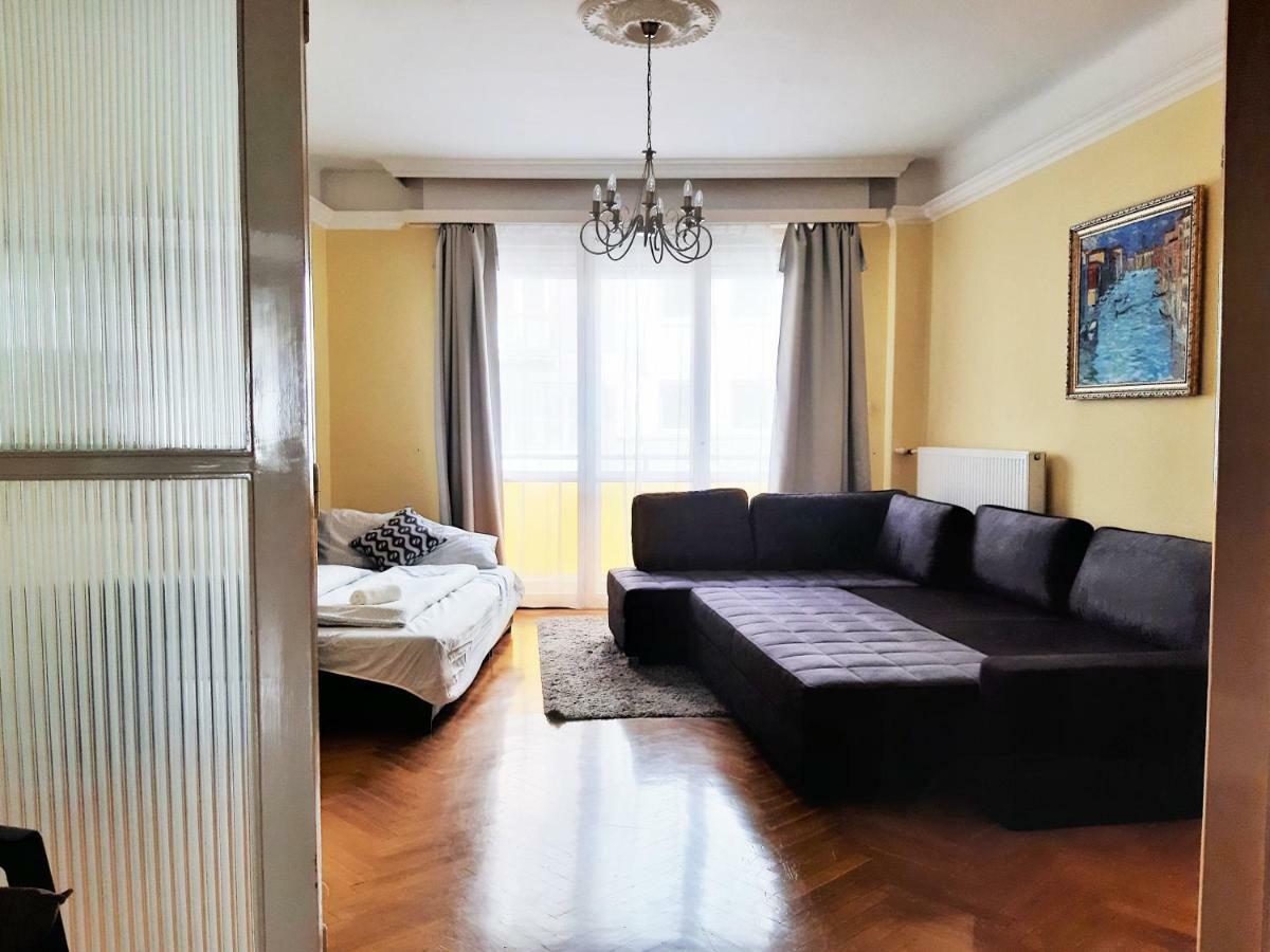 Gold Rose Apartment With 3 Rooms — Fotók 3